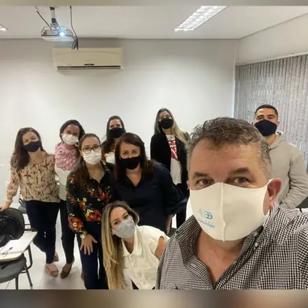Turma da especialização em Endodontia da EndoBrasília (Turma 21), 2021